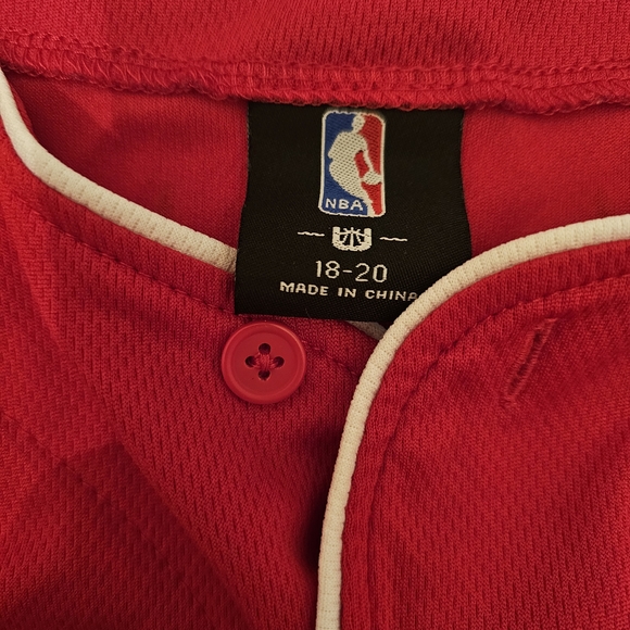 Chicago Bulls Youth Button-Up Jersey | Size 18–20 | Red NBA Style Shirt - Picture 2 of 4